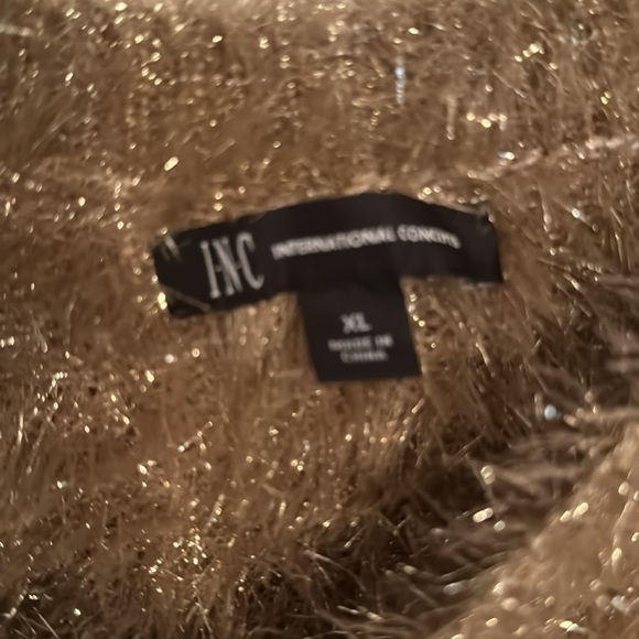 INC metallic gold sweater NWT XL - Picture 5 of 10